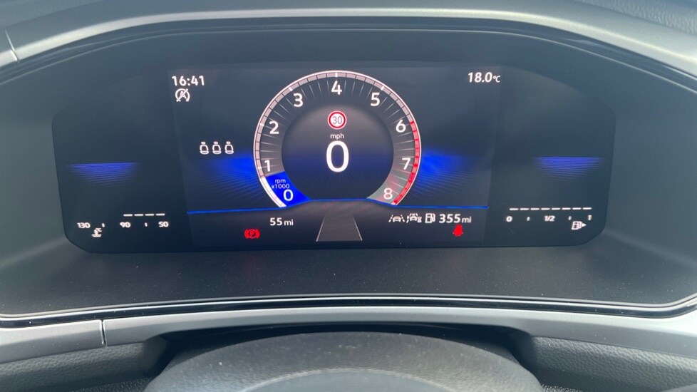 Used Volkswagen T-Roc 2025 for sale - 76025291: Photo 14