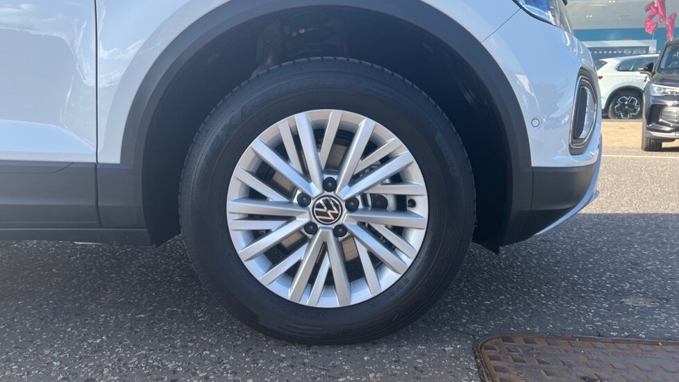 Used Volkswagen T-Roc 2025 for sale - 76025291: Photo 20