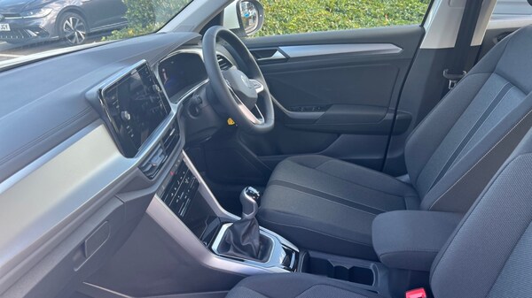 Used Volkswagen T-Roc 2025 for sale - 76025291: Photo 28
