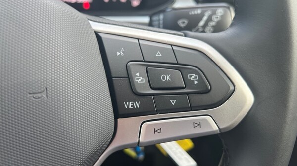 Used Volkswagen T-Roc 2025 for sale - 76025291: Photo 31