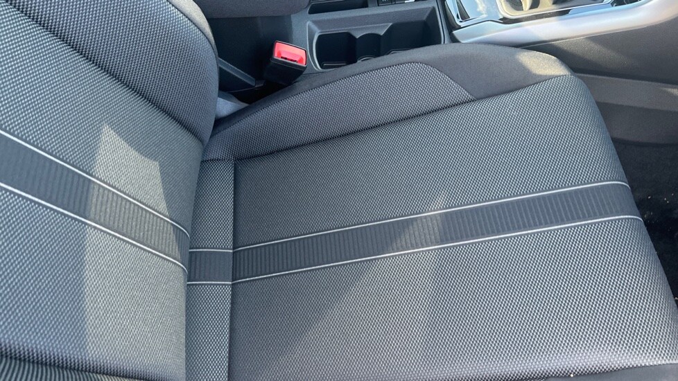 Used Volkswagen T-Roc 2025 for sale - 76025291: Photo 39