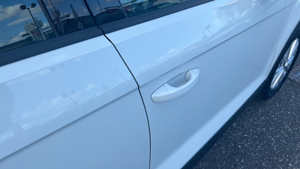 Used Volkswagen T-Roc 2025 for sale - 76025291: Photo 47