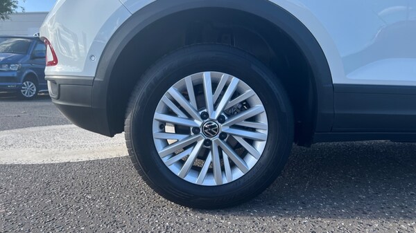 Used Volkswagen T-Roc 2025 for sale - 76025291: Photo 5