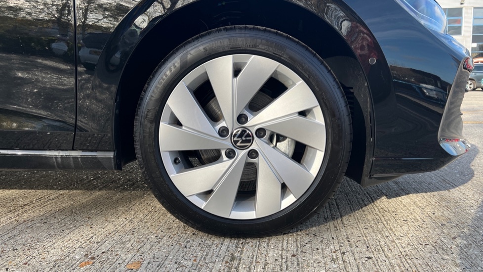 Used Volkswagen Golf 2025 for sale - 76888828: Photo 20