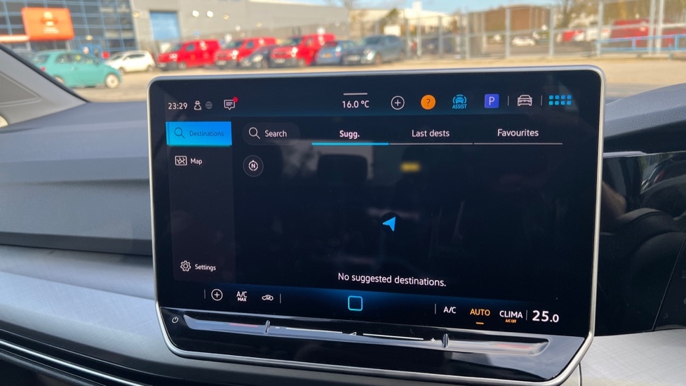 Used Volkswagen Golf 2025 for sale - 76888828: Photo 25