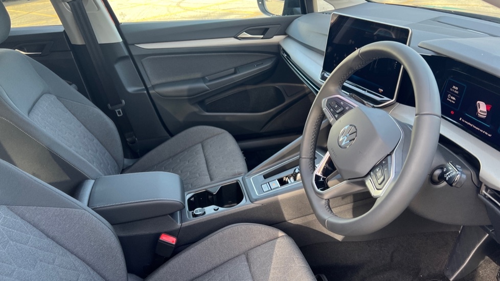 Used Volkswagen Golf 2025 for sale - 76888828: Photo 26