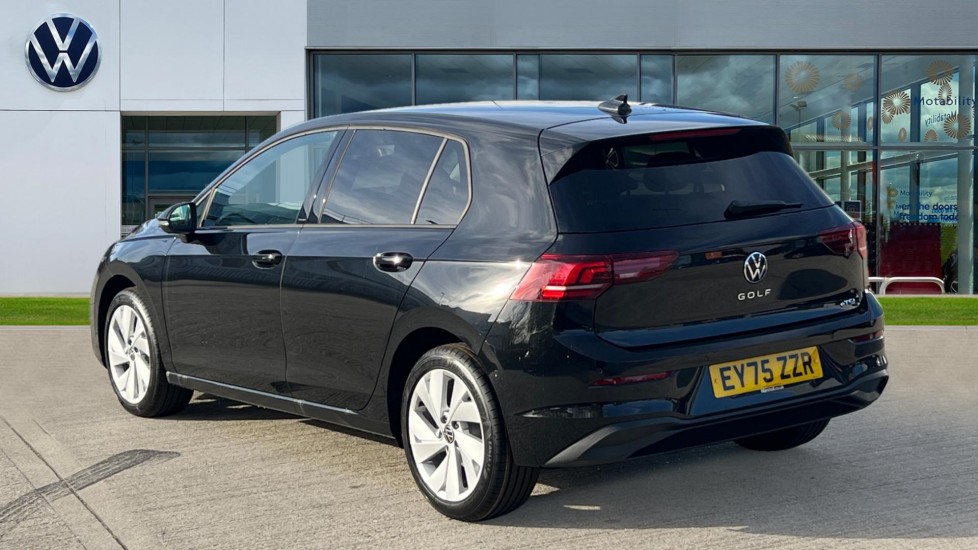 Used Volkswagen Golf 2025 for sale - 76888828: Photo 3