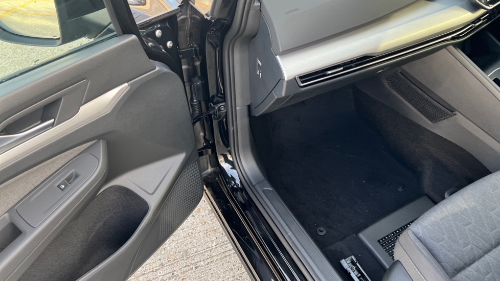 Used Volkswagen Golf 2025 for sale - 76888828: Photo 42