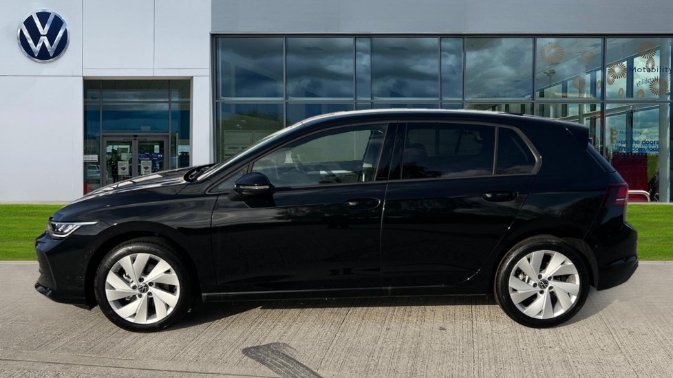 Used Volkswagen Golf 2025 for sale - 76888828: Photo 9