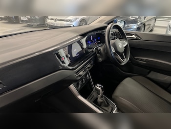 Used Volkswagen Polo 2024 for sale - 75484488: Photo