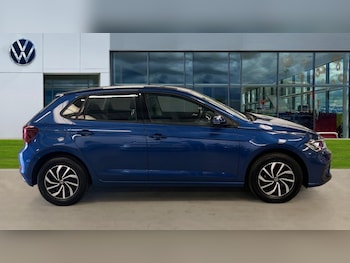 Used Volkswagen Polo 2024 for sale - 75484488: Photo