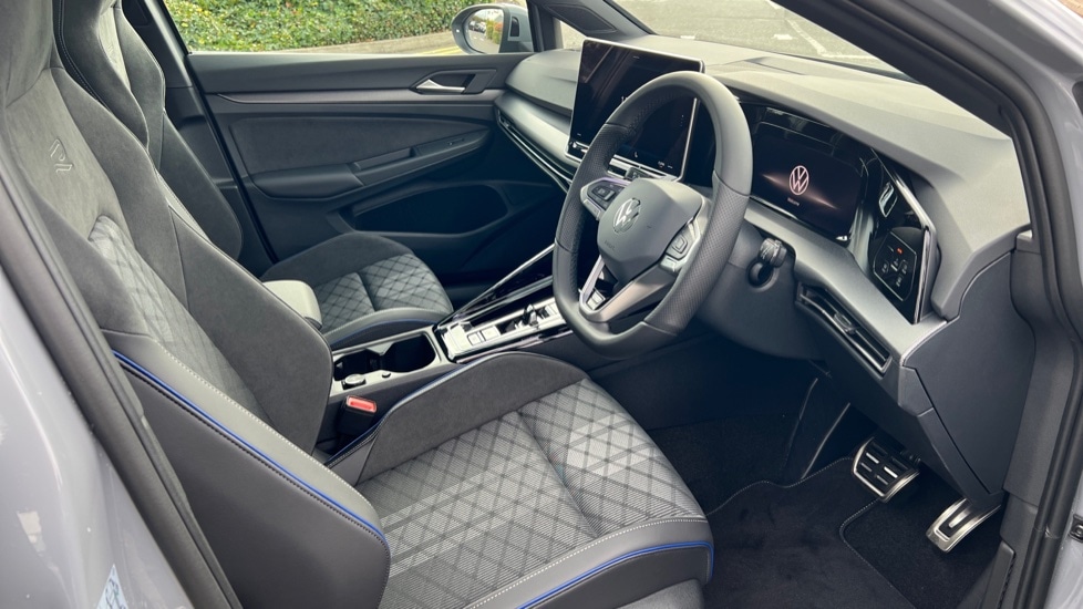 Used Volkswagen Golf 2025 for sale - 76872995: Photo 26