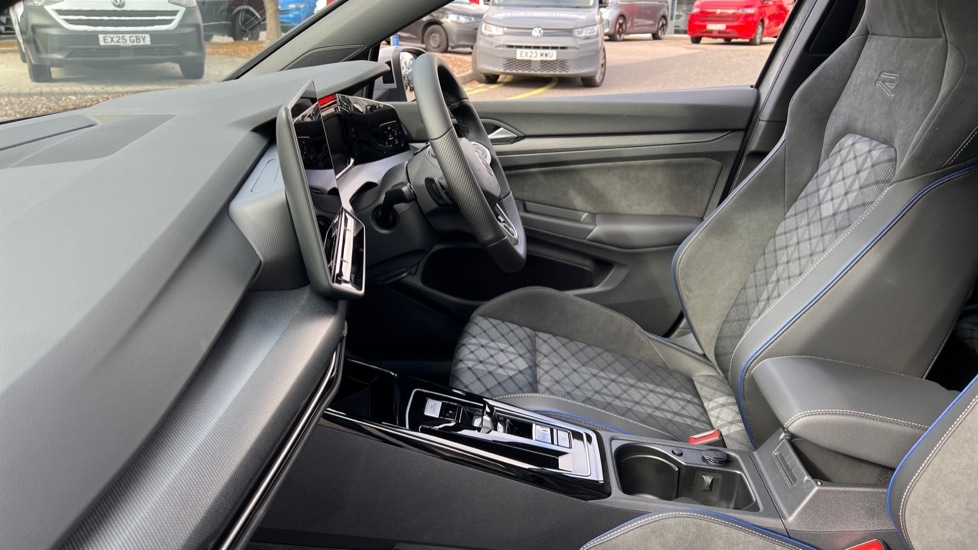 Used Volkswagen Golf 2025 for sale - 76872995: Photo 28