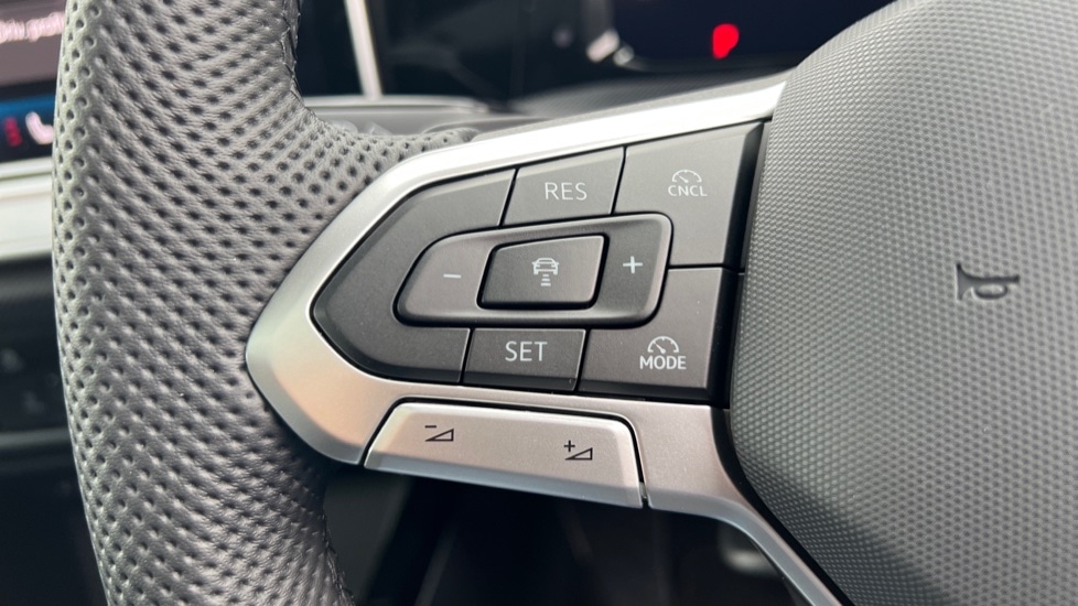 Used Volkswagen Golf 2025 for sale - 76872995: Photo 31