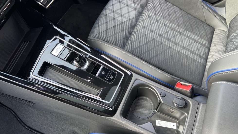 Used Volkswagen Golf 2025 for sale - 76872995: Photo 35