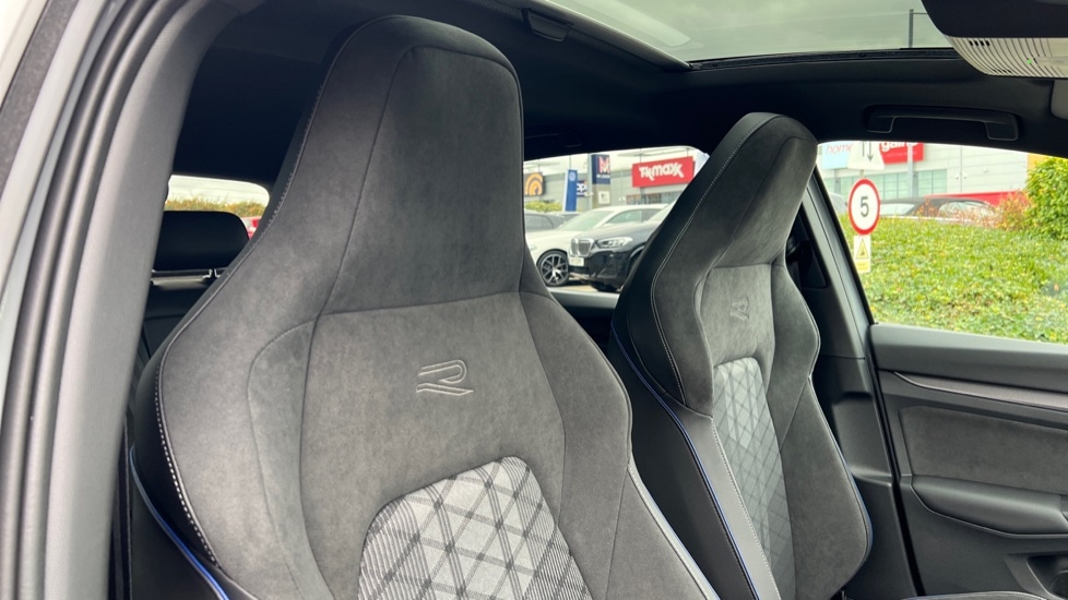 Used Volkswagen Golf 2025 for sale - 76872995: Photo 53