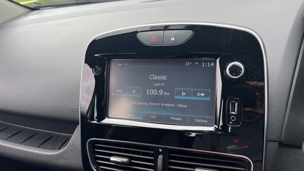 Used Renault Clio 2017 for sale - 75484489: Photo 27