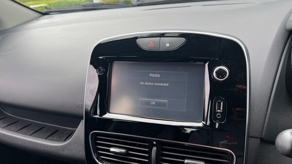 Used Renault Clio 2017 for sale - 75484489: Photo 36