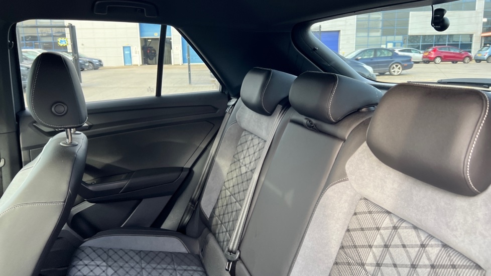 Used Volkswagen T-Roc 2022 for sale - 77010471: Photo 15
