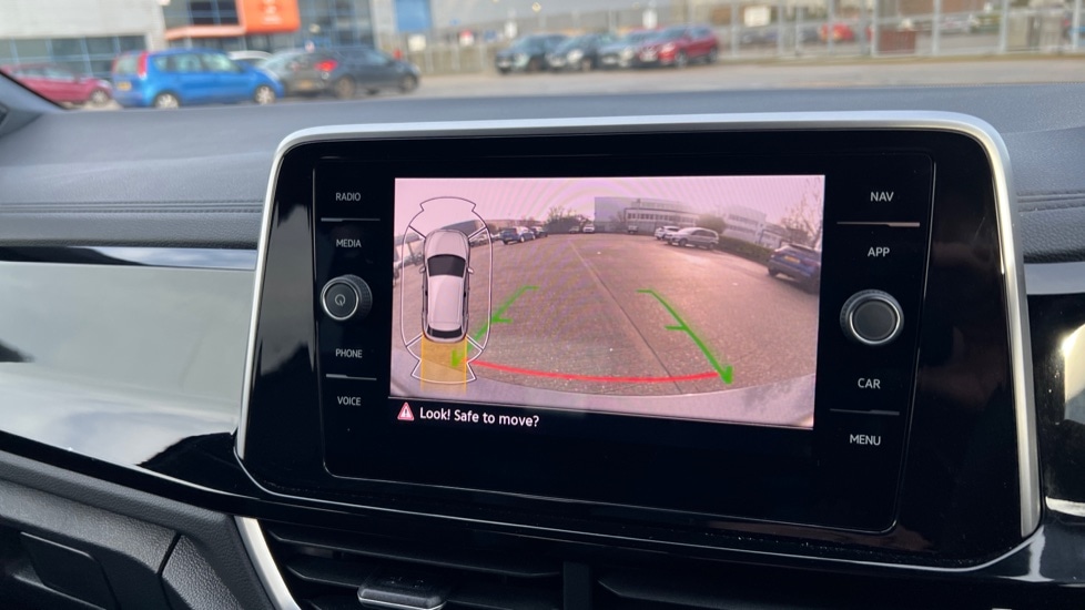 Used Volkswagen T-Roc 2022 for sale - 77010471: Photo 24