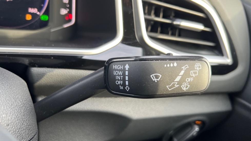 Used Volkswagen T-Roc 2022 for sale - 77010471: Photo 33