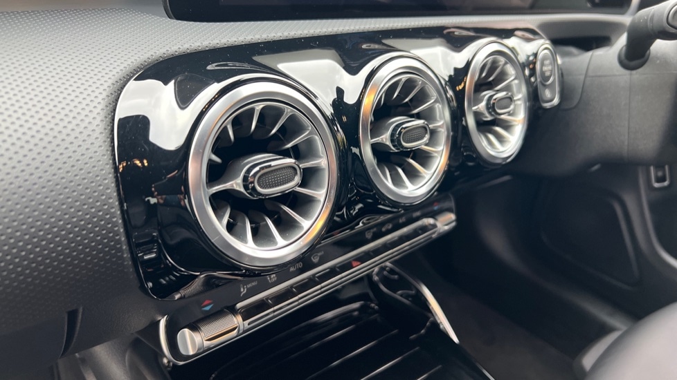 Used Mercedes-Benz CLA 2023 for sale - 76869472: Photo 84