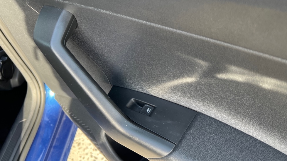 Used Volkswagen Polo 2023 for sale - 77010288: Photo 37