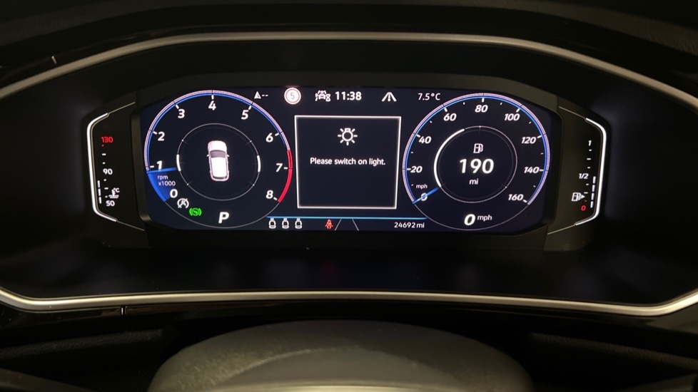 Used Volkswagen T-Roc 2023 for sale - 76971486: Photo 14