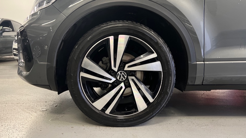 Used Volkswagen T-Roc 2023 for sale - 76971486: Photo 18