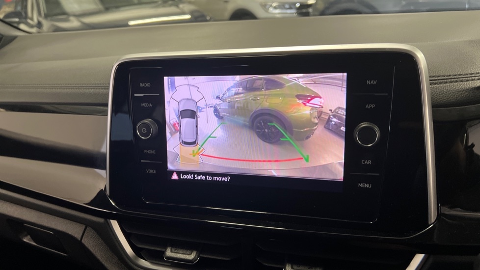 Used Volkswagen T-Roc 2023 for sale - 76971486: Photo 21