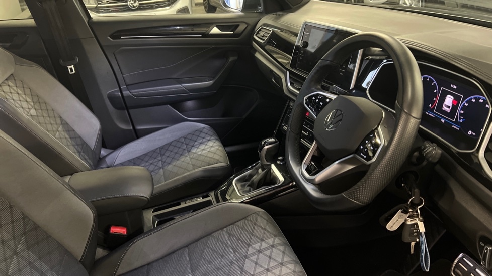 Used Volkswagen T-Roc 2023 for sale - 76971486: Photo 26