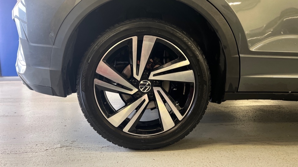 Used Volkswagen T-Roc 2023 for sale - 76971486: Photo 5