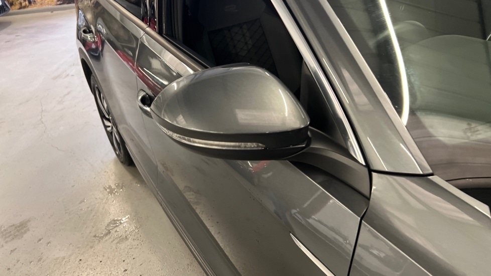 Used Volkswagen T-Roc 2023 for sale - 76971486: Photo 52