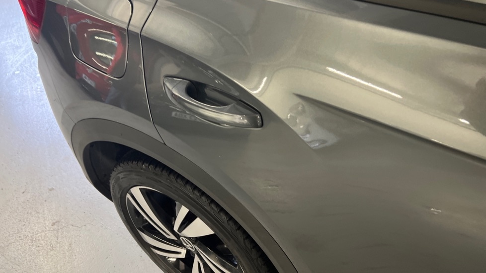 Used Volkswagen T-Roc 2023 for sale - 76971486: Photo 54