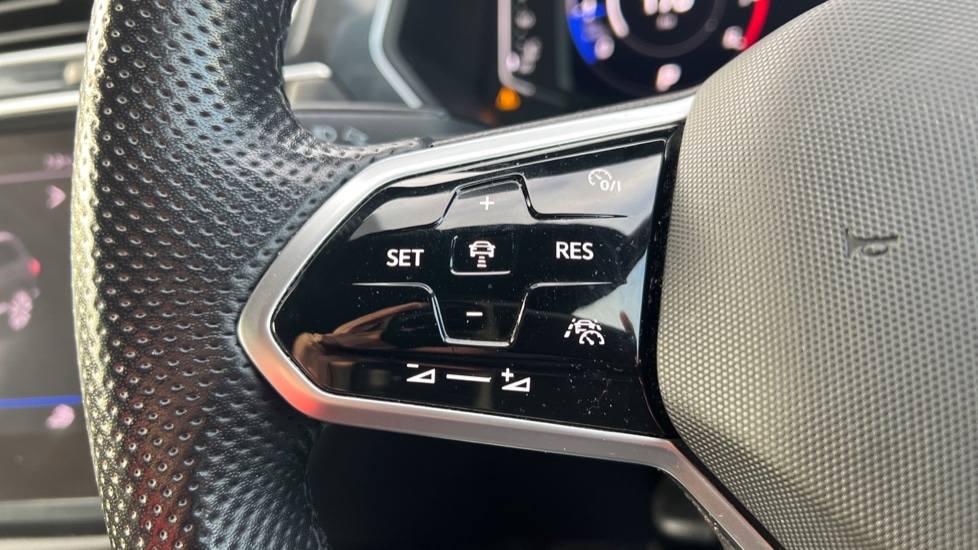 Used Volkswagen Tiguan 2022 for sale - 76872350: Photo 31