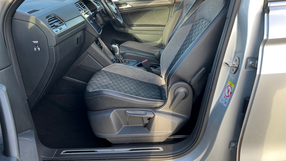 Used Volkswagen Tiguan 2022 for sale - 76872350: Photo 61