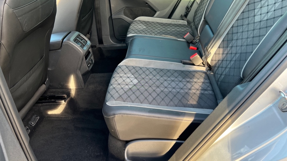 Used Volkswagen Tiguan 2022 for sale - 76872350: Photo 64