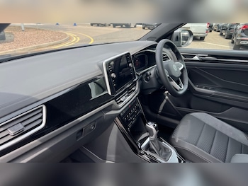 Used Volkswagen T-Roc 2025 for sale - 75484561: Photo