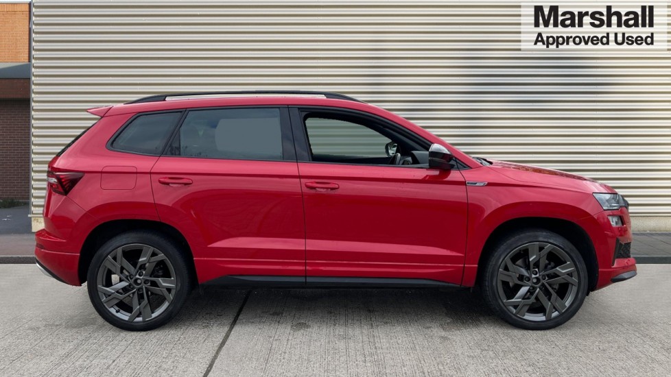 Used Skoda Karoq 2024 for sale - 76871190: Photo 2