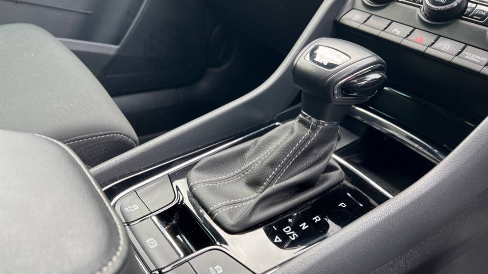 Used Skoda Karoq 2024 for sale - 76871190: Photo 29