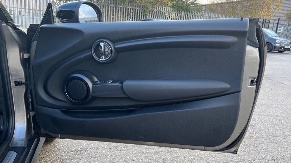 Used MINI Hatch 2019 for sale - 76804055: Photo 30