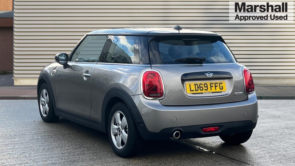 Used MINI Hatch 2019 for sale - 76804055: Photo 5