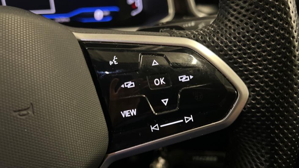 Used Volkswagen T-Roc 2022 for sale - 77042896: Photo 32