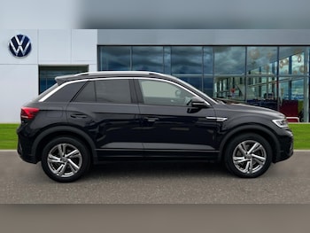 Used Volkswagen T-Roc 2022 for sale - 77042896: Photo