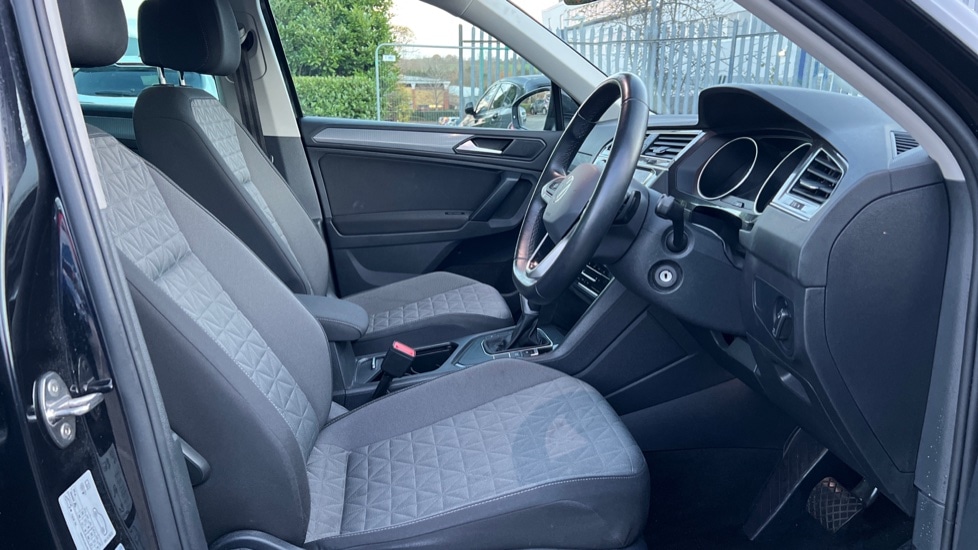 Used Volkswagen Tiguan 2022 for sale - 76872053: Photo 26