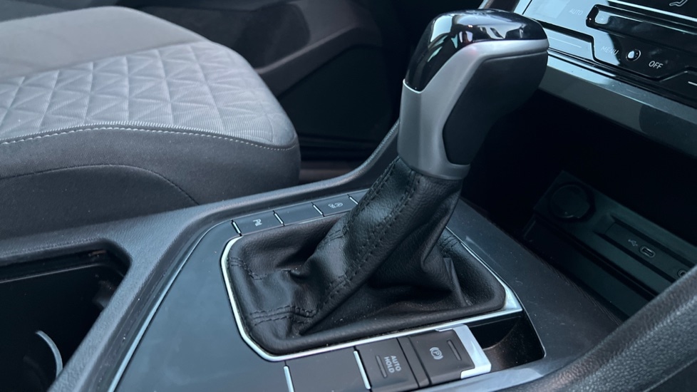 Used Volkswagen Tiguan 2022 for sale - 76872053: Photo 36