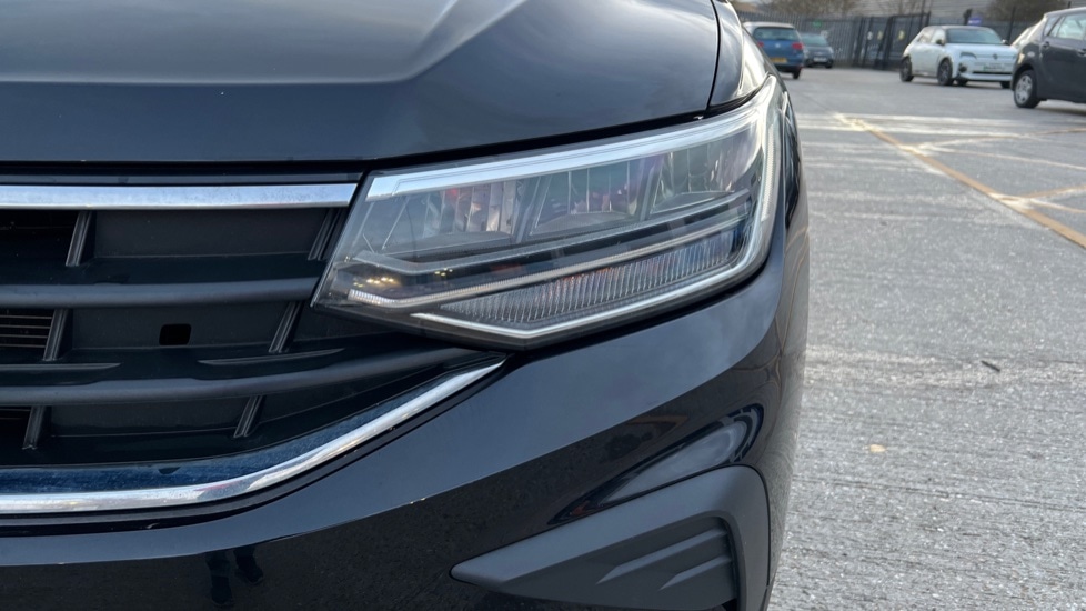 Used Volkswagen Tiguan 2022 for sale - 76872053: Photo 41