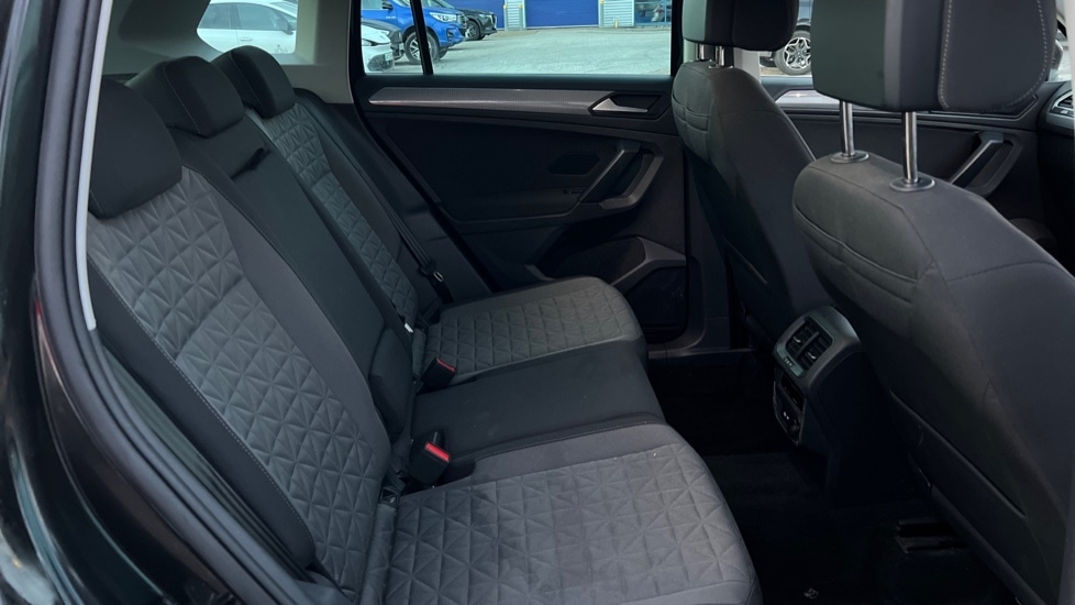 Used Volkswagen Tiguan 2022 for sale - 76872053: Photo 62