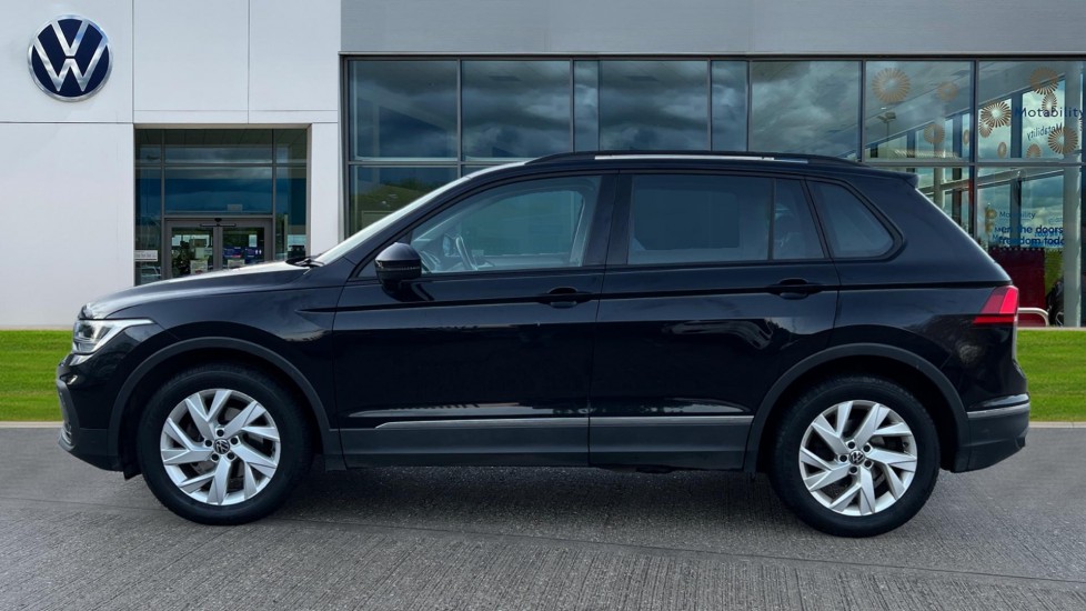 Used Volkswagen Tiguan 2022 for sale - 76872053: Photo 9
