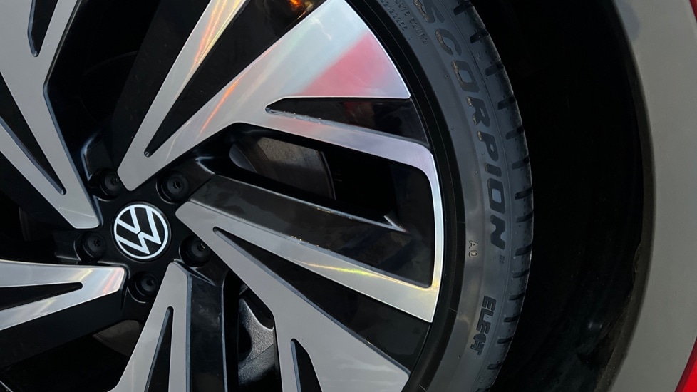 Used Volkswagen ID.5 2025 for sale - 76927808: Photo 44